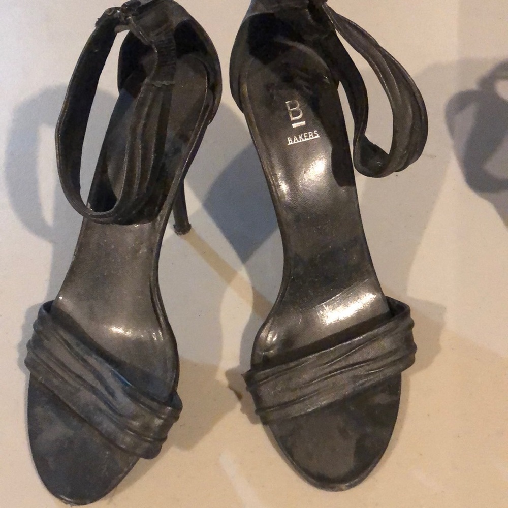 Black open toe sandals